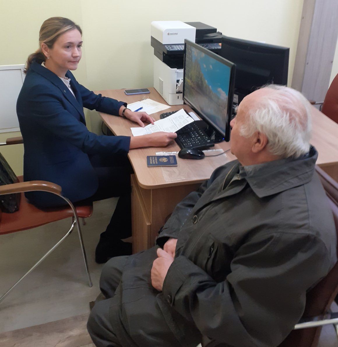 Бесплатные консультации  провели  сегодня адвокаты Беларуси