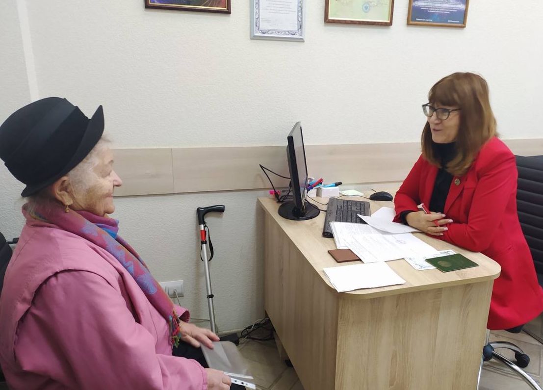 Бесплатные консультации  провели  сегодня адвокаты Беларуси